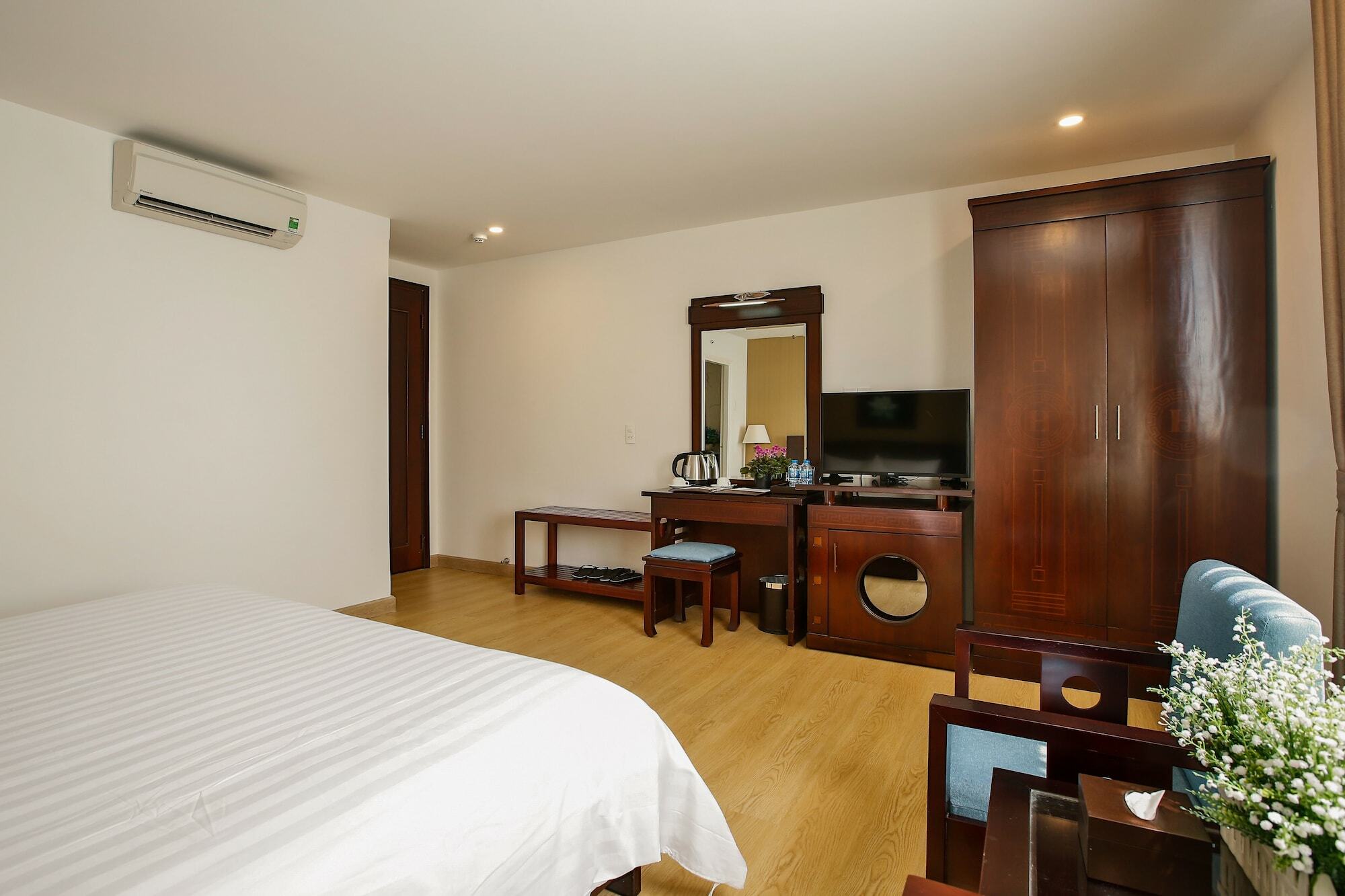 Aluna Ben Thanh Hotel 3*